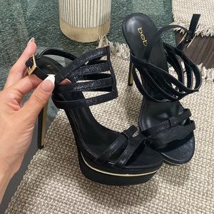 Excellent condition Bebe Heels